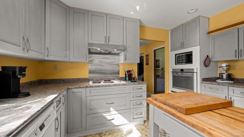 2187 May Rd, Courtenay, BC 