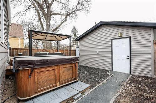92 Morier Ave, Winnipeg, MB 