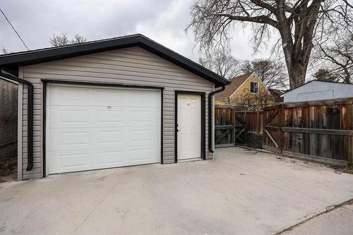 92 Morier Ave, Winnipeg, MB 