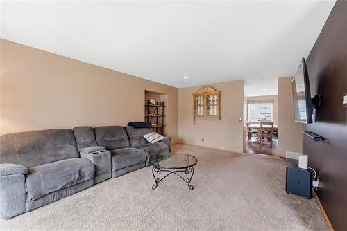 261 Belmont Ave, Winnipeg, MB 