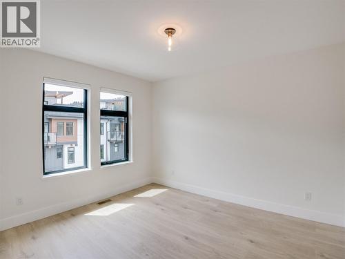 910 Lakeside Drive Unit# 208, Nelson, BC - Indoor Photo Showing Other Room