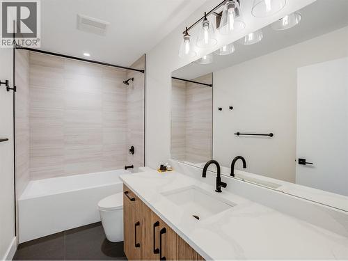 Second bathroom upper floor - 910 Lakeside Drive Unit# 208, Nelson, BC - Indoor Photo Showing Bathroom