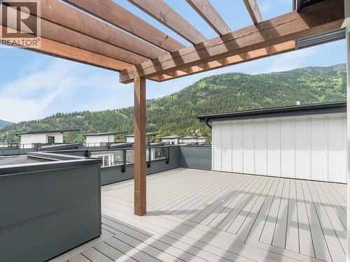 910 Lakeside Drive Unit# 208, Nelson, BC - Outdoor With Deck Patio Veranda With Exterior