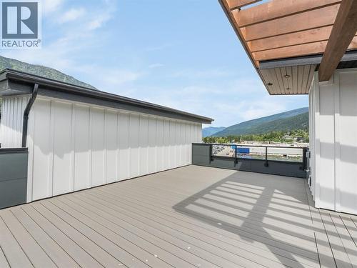 910 Lakeside Drive Unit# 208, Nelson, BC - Outdoor With Exterior