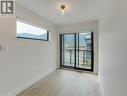 Upper level loft space with small deck - 