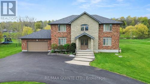 39 DEERFIELD COURT  Prince Edward County (Ameliasburg Ward), ON K8N 4Z1