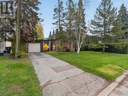 4 MALABAR PLACE Toronto, ON M3B 1A5