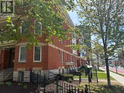 202 - 275 QUEENS AVENUE London East (East F), ON N6B 1X2