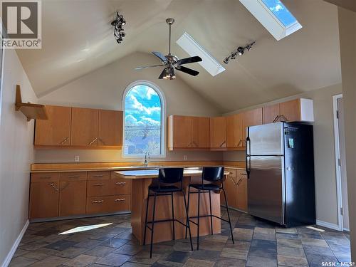 312 1St Street E, Saskatoon, SK - Indoor Photo Showing Kitchen