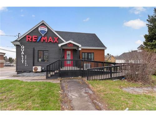120 Champlain St, Dieppe, NB 