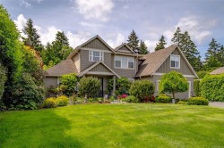 7739 Clark Dr  Lantzville, BC V0N 2H0