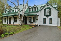 1062 Rue de la Voie-du-Bois  Prévost, QC J0R 1T0