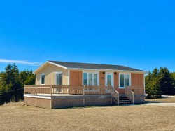 140 Ch. Marcoux  Les Îles-De-La-Madeleine, QC G4T 3T3