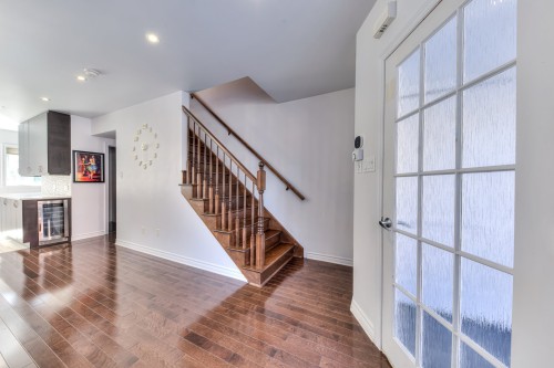 Salon - 404 Av. Mousseau-Vermette, Dorval, QC - Indoor Photo Showing Other Room