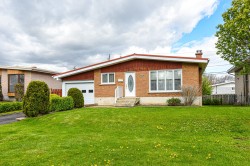 5870 Rue Arthur  Brossard, QC J4Z 1E2
