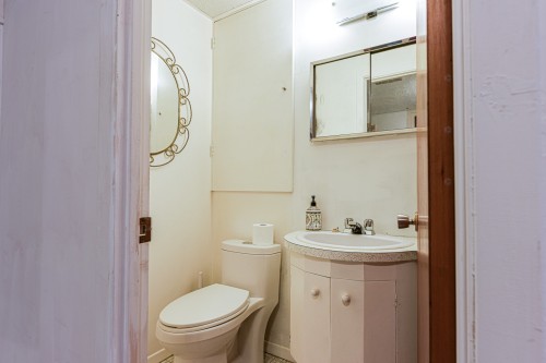 Salle de bains - 5870 Rue Arthur, Brossard, QC - Indoor Photo Showing Bathroom