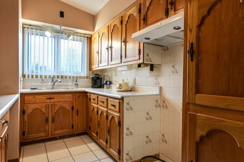 Cuisine - 5870 Rue Arthur, Brossard, QC - Indoor Photo Showing Kitchen With Double Sink