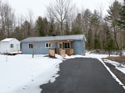 30 Rue Jules  Saint-Lucien, QC J0C 1N0