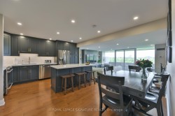 912-240 Scarlett Road Toronto, ON M6N 4X4