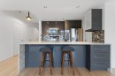 Cuisine - 900-1449 Rue St-Alexandre, Montréal (Ville-Marie), QC  - Indoor Photo Showing Kitchen With Upgraded Kitchen 