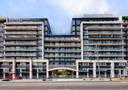 215-8188 Yonge Street Vaughan, ON L4J 1W5