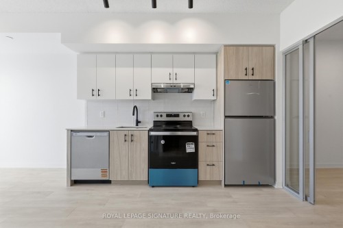 415-4878 Powers Common, Burlington, ON - Indoor Photo Showing Kitchen
