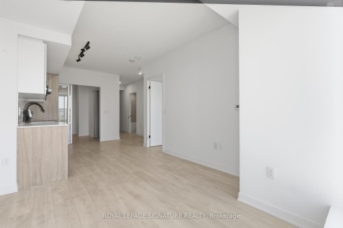 415-4878 Powers Common, Burlington, ON - Indoor