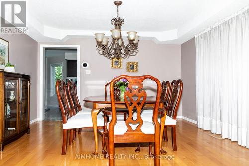 3295 Bloomfield Drive, Mississauga, ON - Indoor Photo Showing Living Room