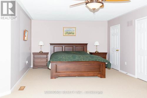 3295 Bloomfield Drive, Mississauga, ON - Indoor Photo Showing Living Room