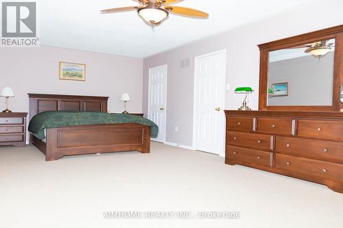 3295 Bloomfield Drive, Mississauga, ON - Indoor Photo Showing Living Room