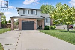457 MCNAUGHTON AVENUE East Chatham, ON N7L 2H2
