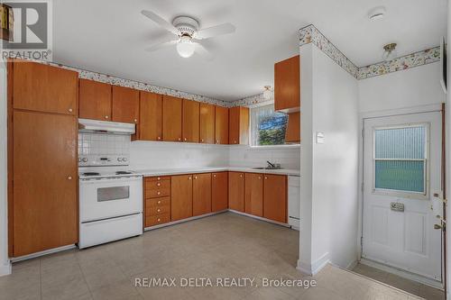 Kitchen area, door to rear yard. - 3295 Highway 34 Highway, Champlain, ON 