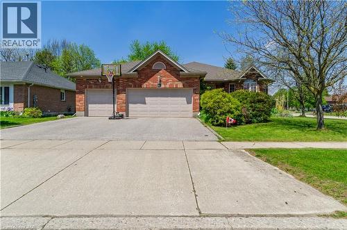 61 Devils Creek Drive, Cambridge, ON - Outdoor
