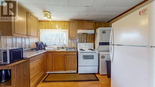 5 Back Path Road, Conception Harbour, NL - Indoor Photo Showing Kitchen With Double Sink