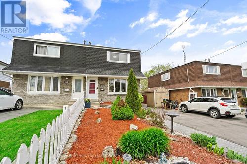 428 DEAN AVENUE  Oshawa, ON L1H 3E2