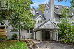 73 SCRIVENS STREET  Ottawa, ON K2B 8N2