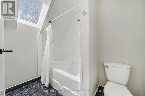73 Scrivens Street, Ottawa, ON - Indoor Photo Showing Bathroom