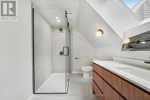 73 Scrivens Street, Ottawa, ON - Indoor Photo Showing Bathroom
