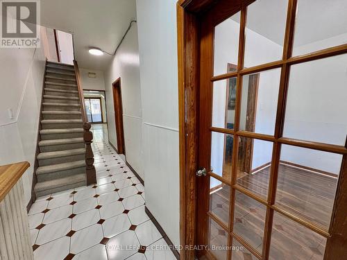 36 MITCHELL AVENUE , Toronto, Ontario M6J 1B9 4