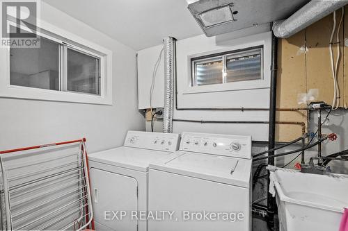 24 Juniper Crescent, Markham, ON - Indoor Photo Showing Laundry Room