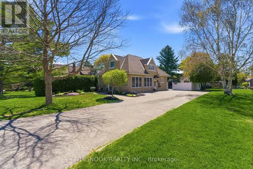 17 LOVERS LANE  Clarington (Bowmanville), ON L1C 1X2