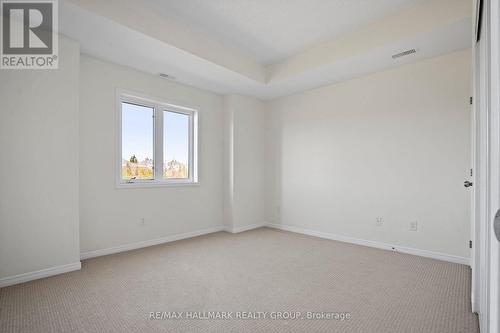 42 Sternes Private, Ottawa, ON - Indoor Photo Showing Other Room