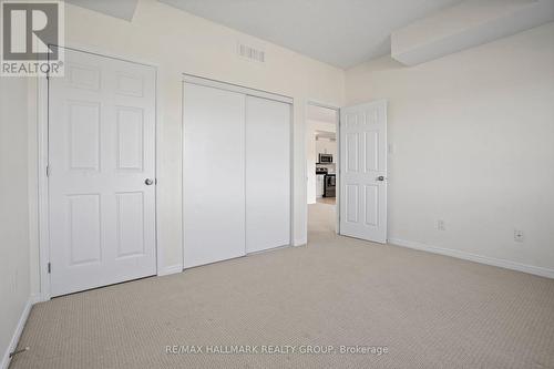 42 Sternes Private, Ottawa, ON - Indoor Photo Showing Other Room