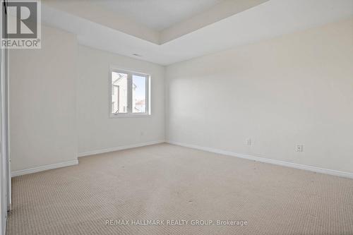 42 Sternes Private, Ottawa, ON - Indoor Photo Showing Other Room
