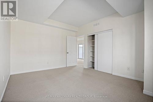 42 Sternes Private, Ottawa, ON - Indoor Photo Showing Other Room