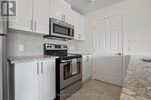 42 Sternes Private, Ottawa, ON - Indoor Photo Showing Kitchen With Stainless Steel Kitchen