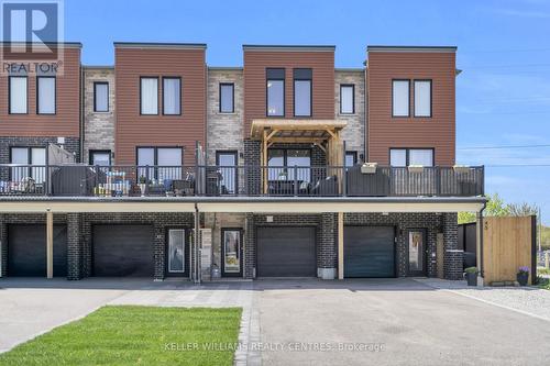 43 FAIRLANE AVENUE  Barrie, ON L9J 0N1