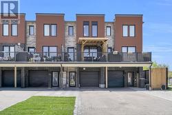 43 FAIRLANE AVENUE Barrie, ON L9J 0N1