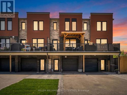 43 FAIRLANE AVENUE  Barrie, ON L9J 0N1