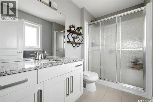 3930 Sandhill Crescent, Regina, SK - Indoor Photo Showing Bathroom